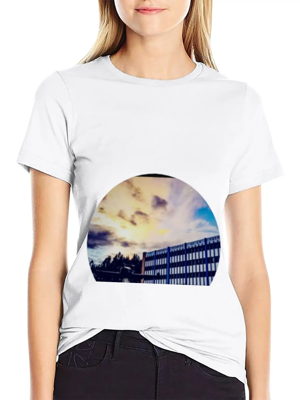 20220124 180307 Breathable Graphic T-Shirt – Perfect For Casual Days