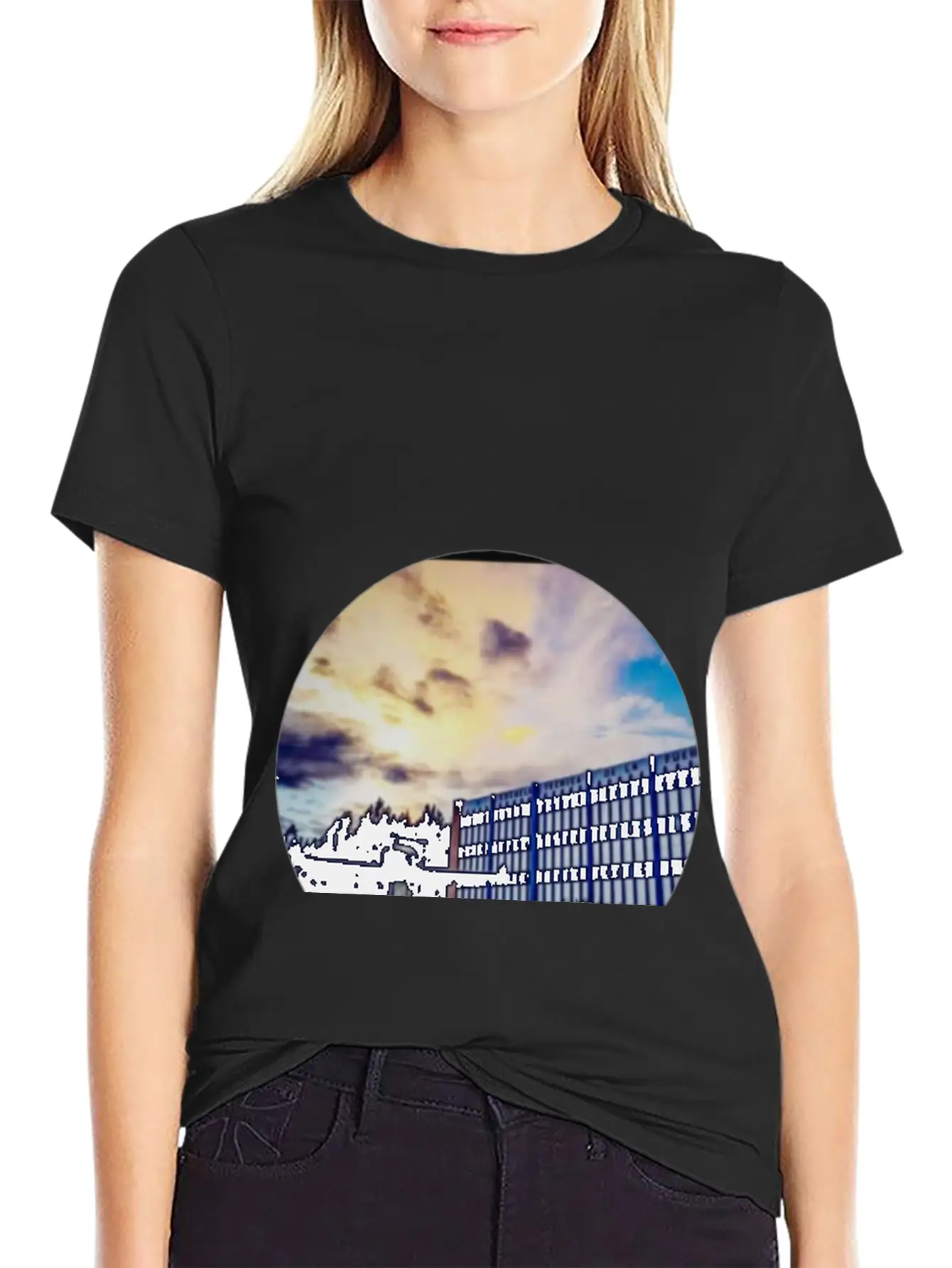 20220124 180307 Breathable Graphic T-Shirt – Perfect For Casual Days