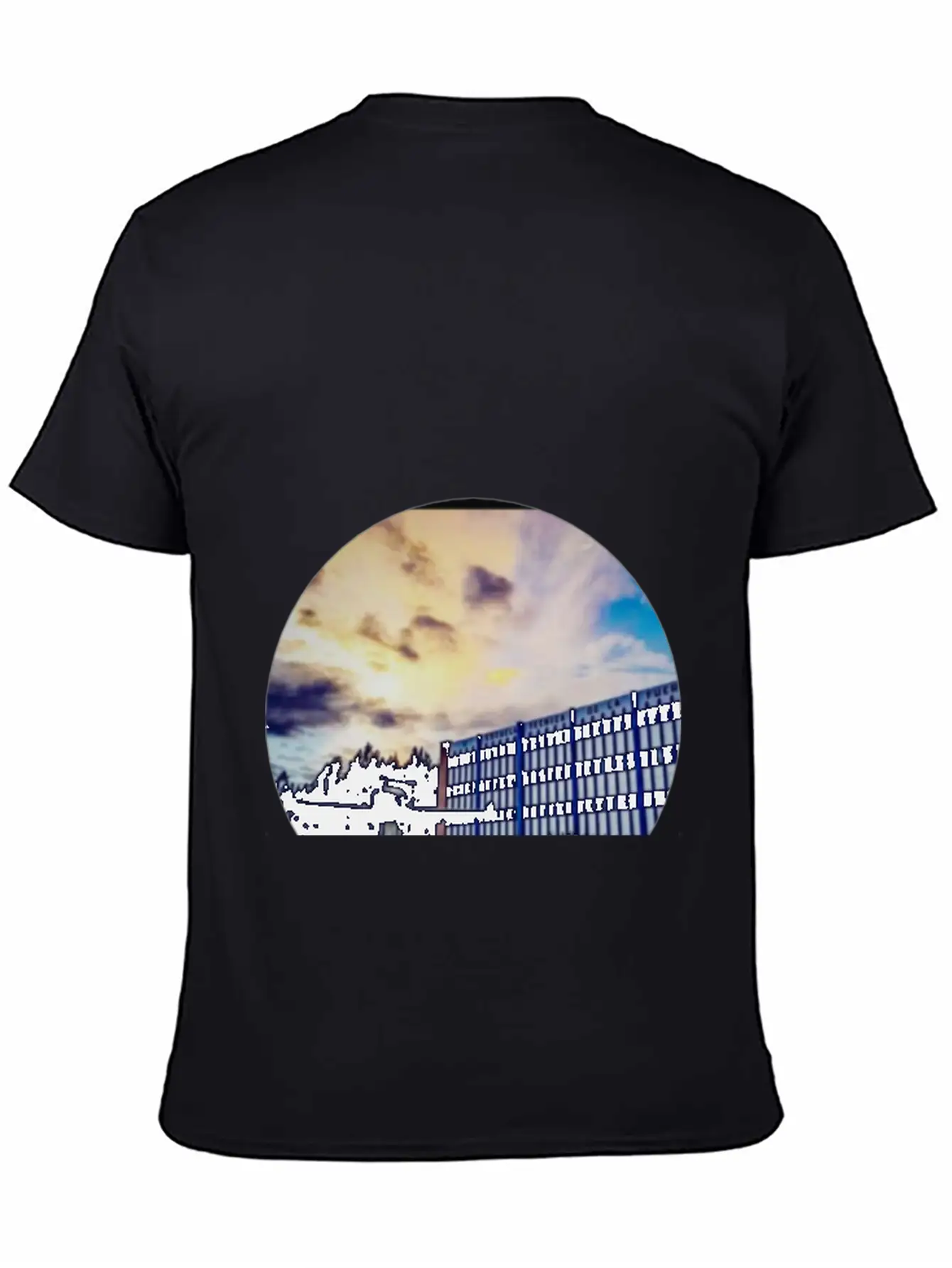 20220124 180307 Breathable Graphic T-Shirt – Perfect For Casual Days