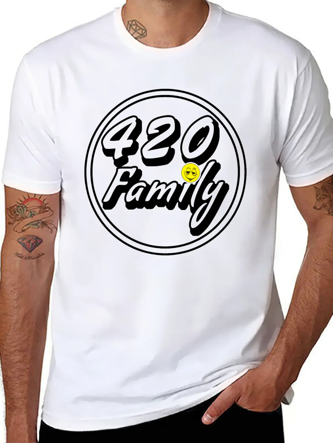 420 Family Smiley Classic Crew Neck Graphic Tee – Everyday Minimal Look